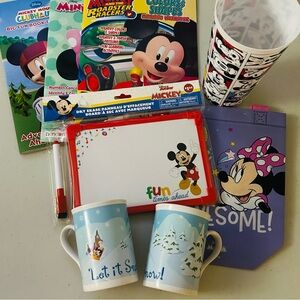 DISNEY HOLIDAY MUG BUNDLE